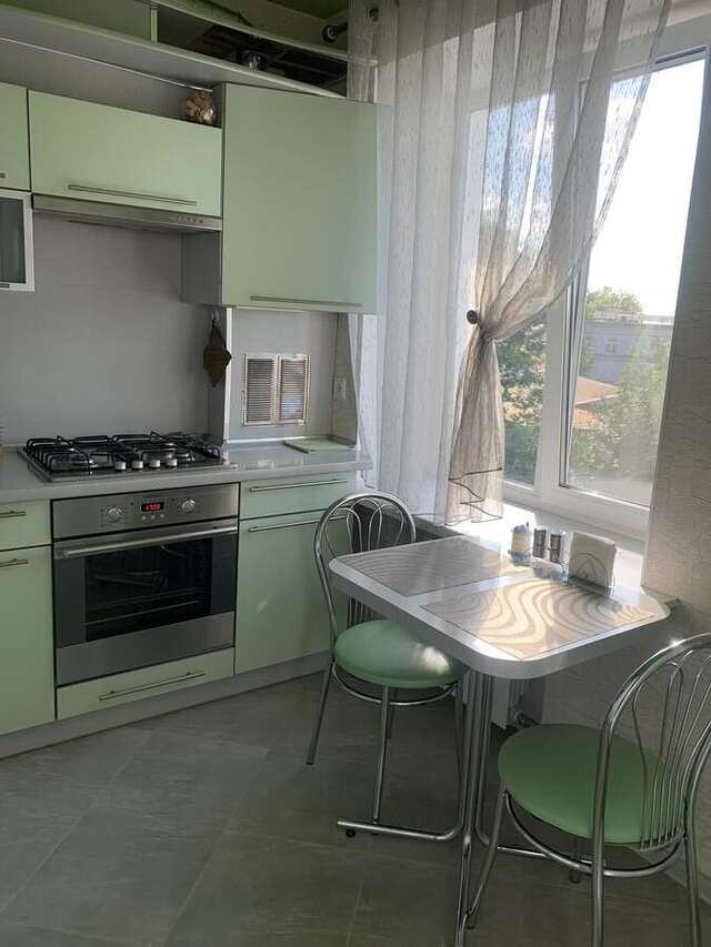Апартаменты Apartments on Parizhskaya Kommuna Гомель-10